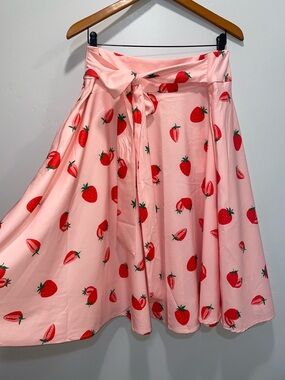 Belle Poque Strawberry Skirt